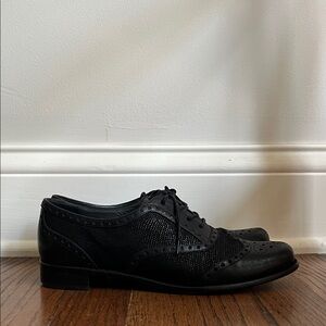 Stuart Weitzman Black Oxford Shoes